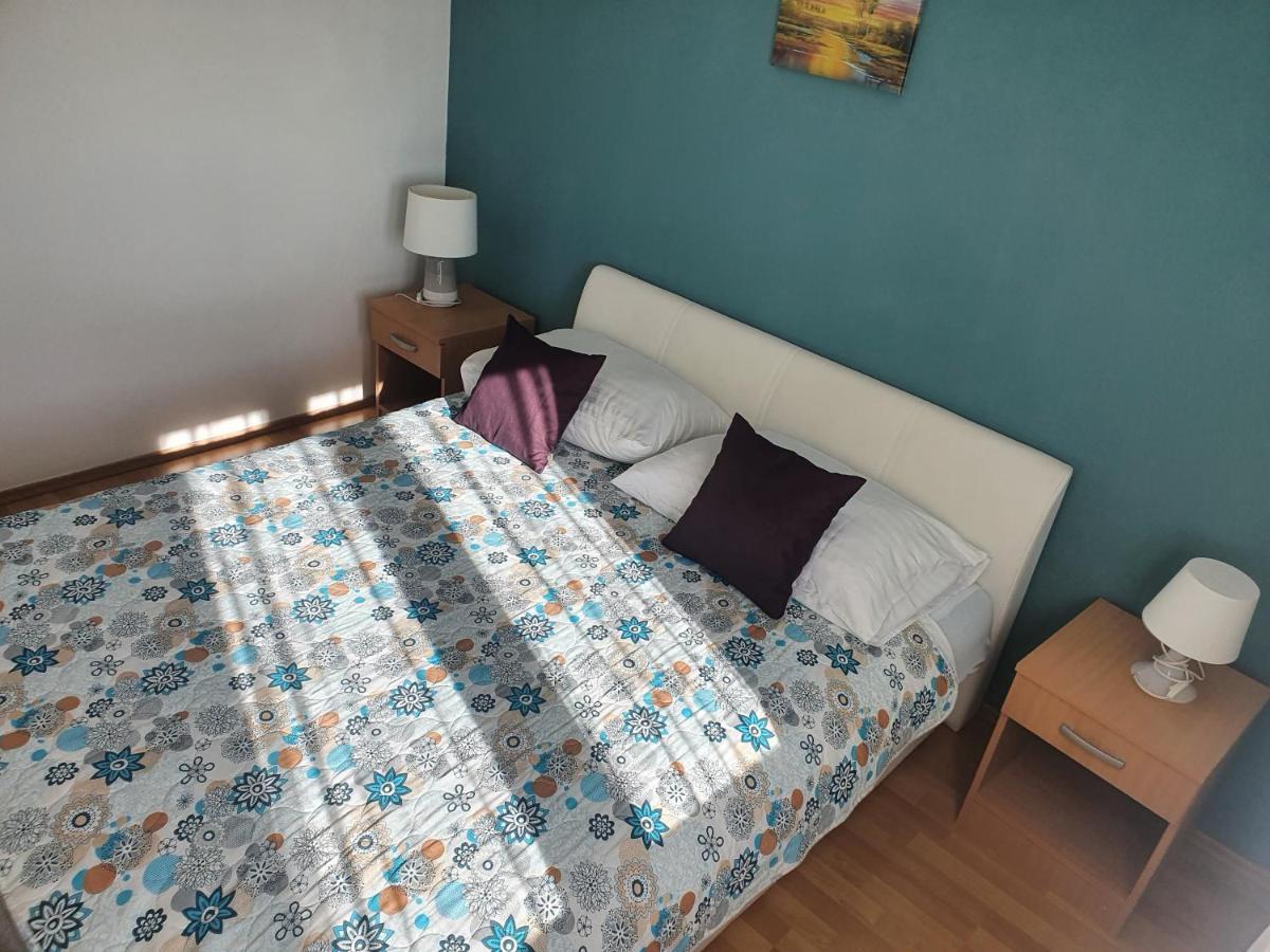 Cozy Two-Bedroom Apartment Zadar Extérieur photo